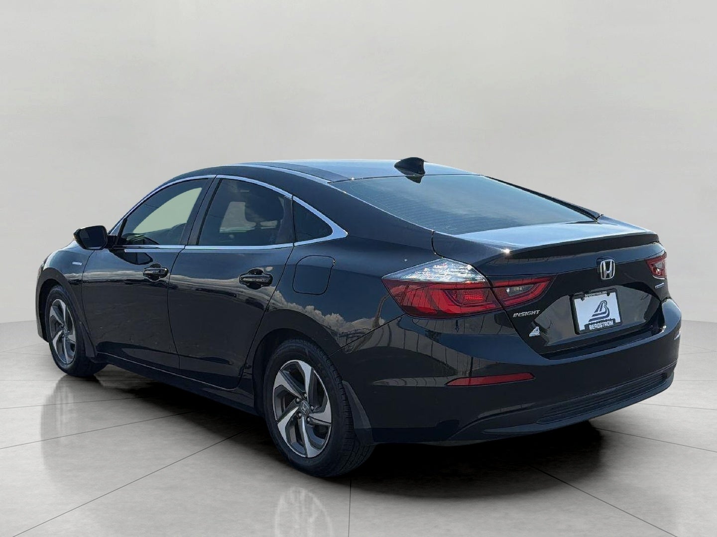 2019 Honda Insight — detail view