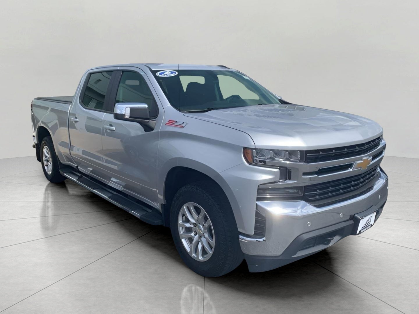 2020 Chevrolet Silverado 1500 4WD Crew Cab 147 LT in Other — front three-quarter view